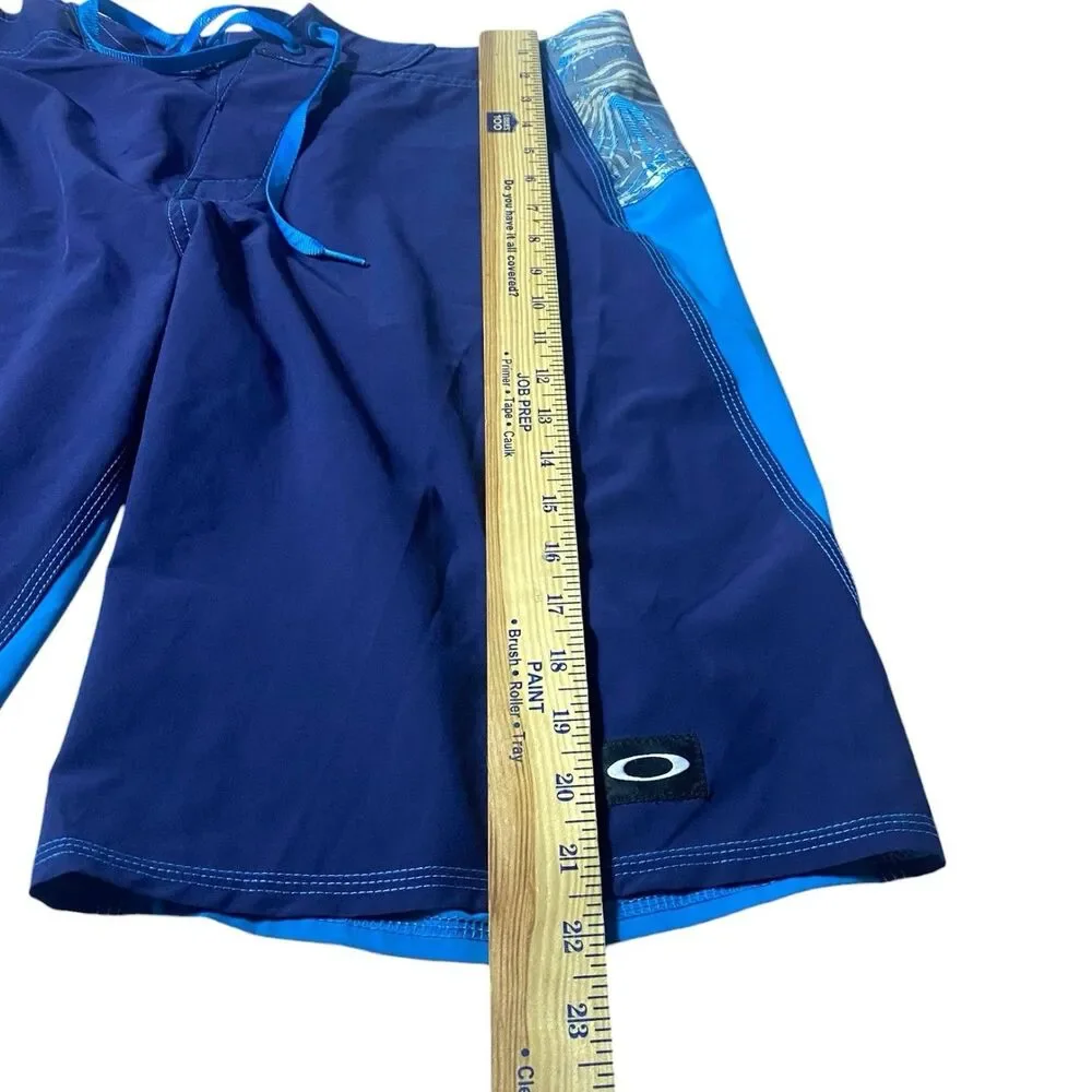 Oakley Board Shorts Mens 34 Blue Performance Fit Swim Shorts Moisture Wicking
